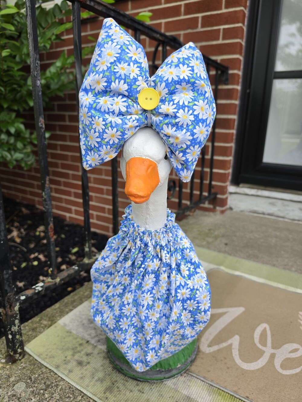 Porch Goose Dress And Bow